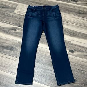 Brand new Bandolino Amy blue jeans for women, size 12